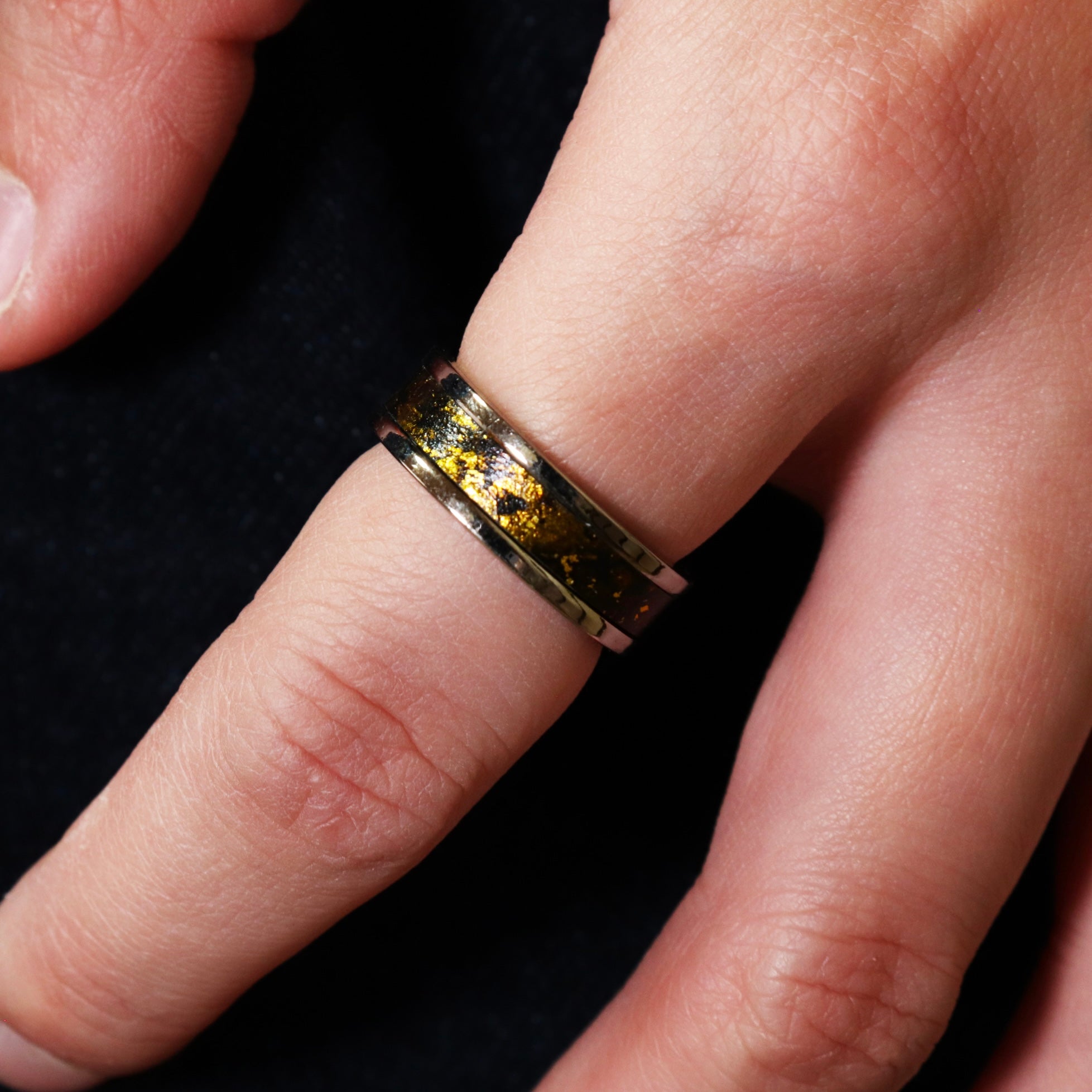 レザーリング （シルバーカラー）11号〜21号 調整可能