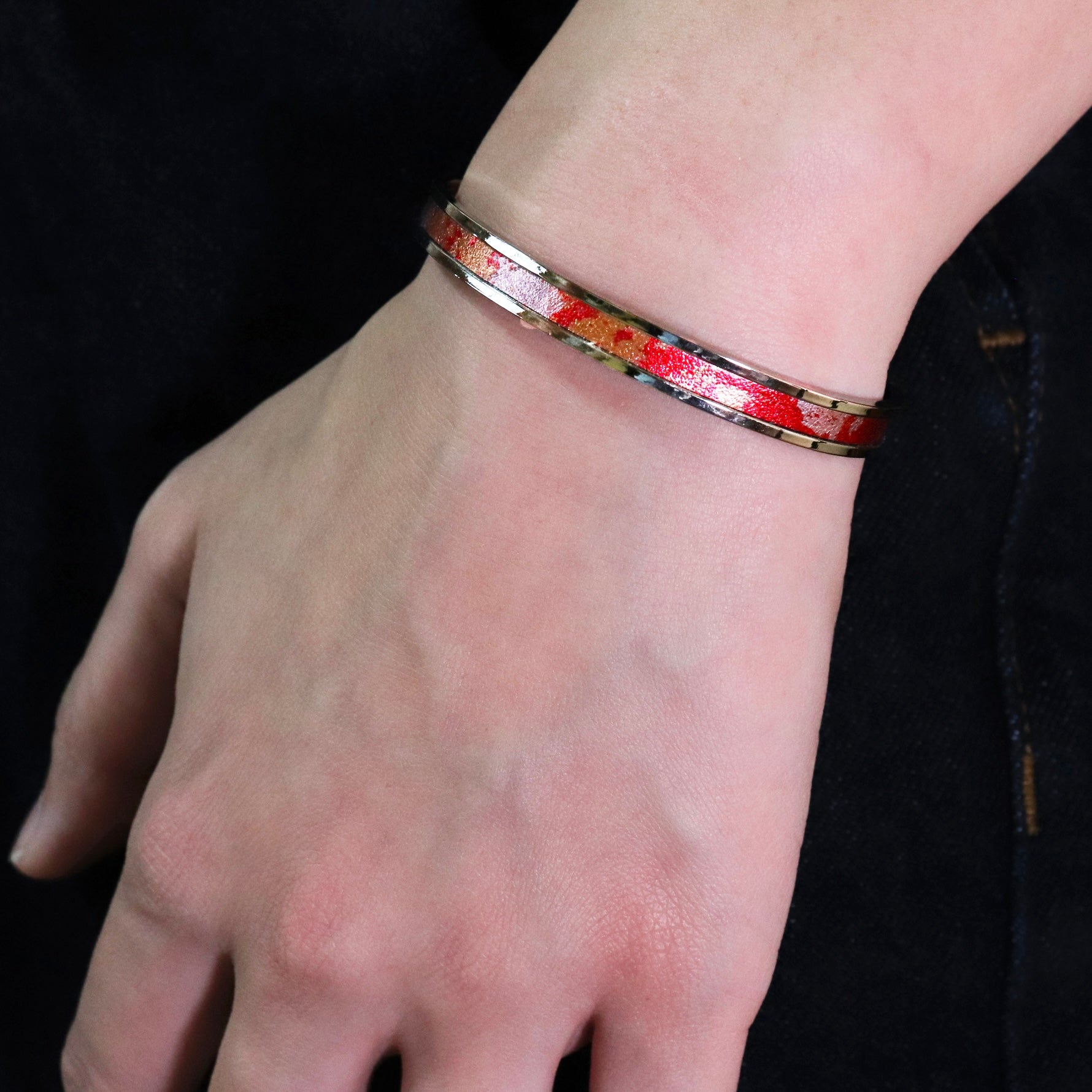 レザーバングル（シルバーカラー）フリーサイズ　調整可能