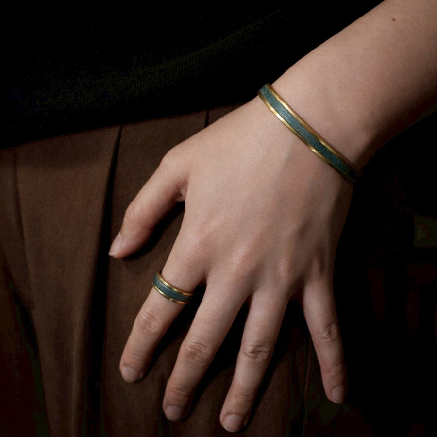 EMERALD worn 06