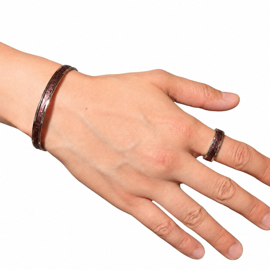 GARNET worn 09